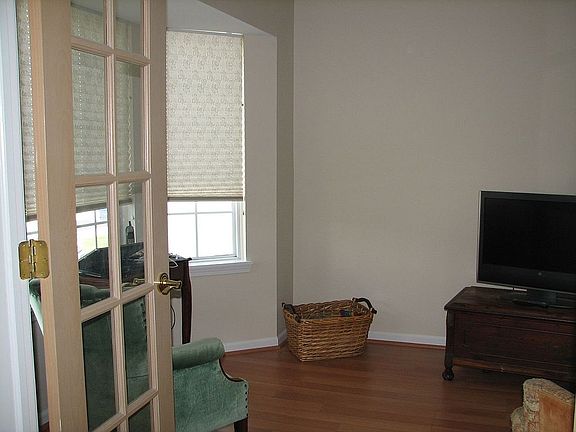 1st Floor Den