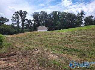 121 Johnson Rd, Albertville, AL 35951