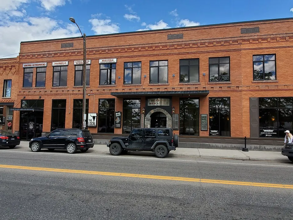 11 W Main St #217