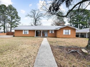 405 S Costilow St, Broken Bow, OK 74728