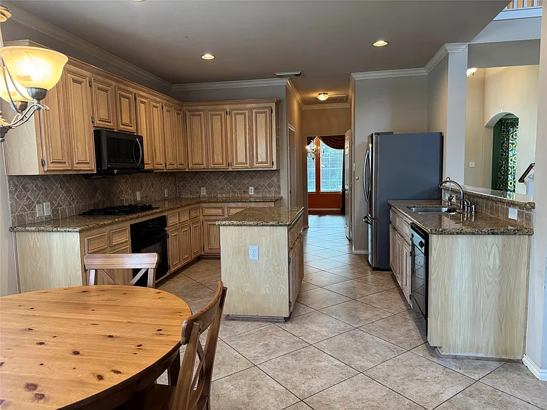 2311 Echo Harbor Dr — Photo 10
