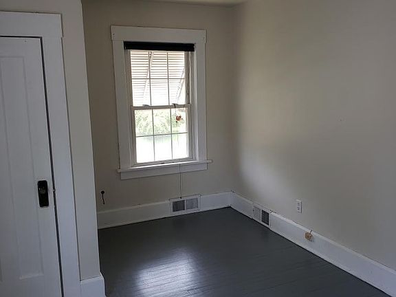 5th image of 158 Beechwood Dr