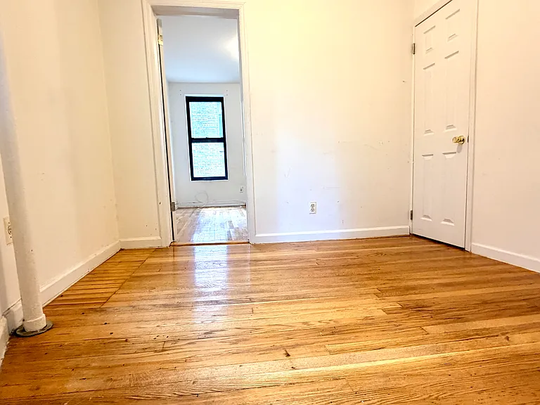 367 W 35th St #15 — Photo 9