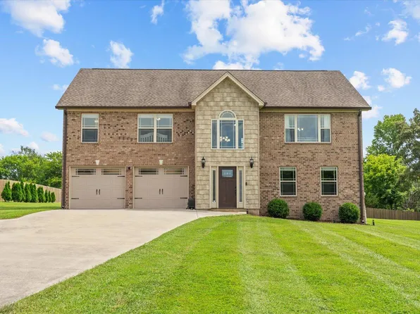 1010 Country Meadows Ln, Dalton, GA 30721