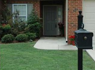 288 Creekside Ln, Pelham, AL 35124