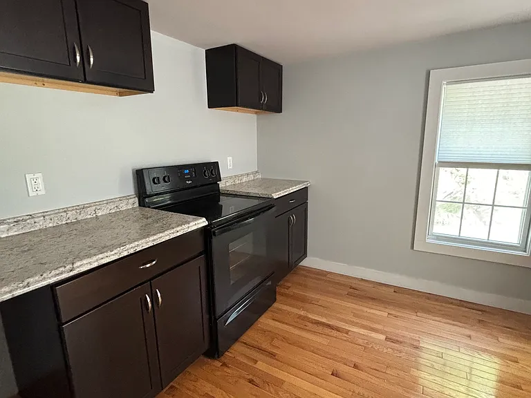 42 Nashville Rd — Photo 12