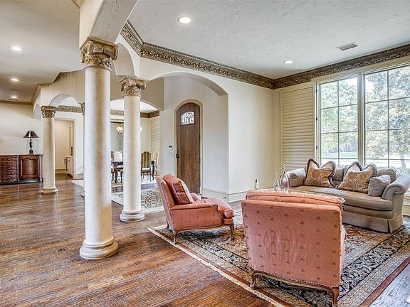 3rd image of 6408 Riverhill Dr