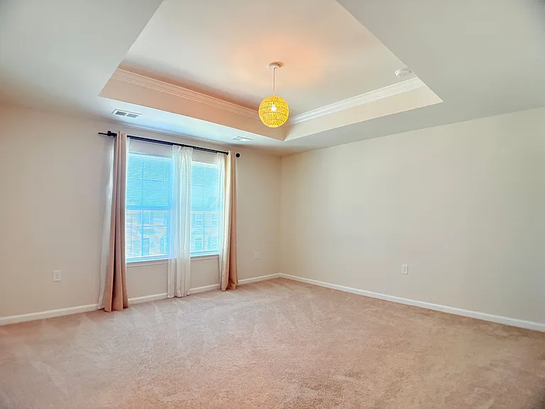 121 Capeside Ct — Photo 6