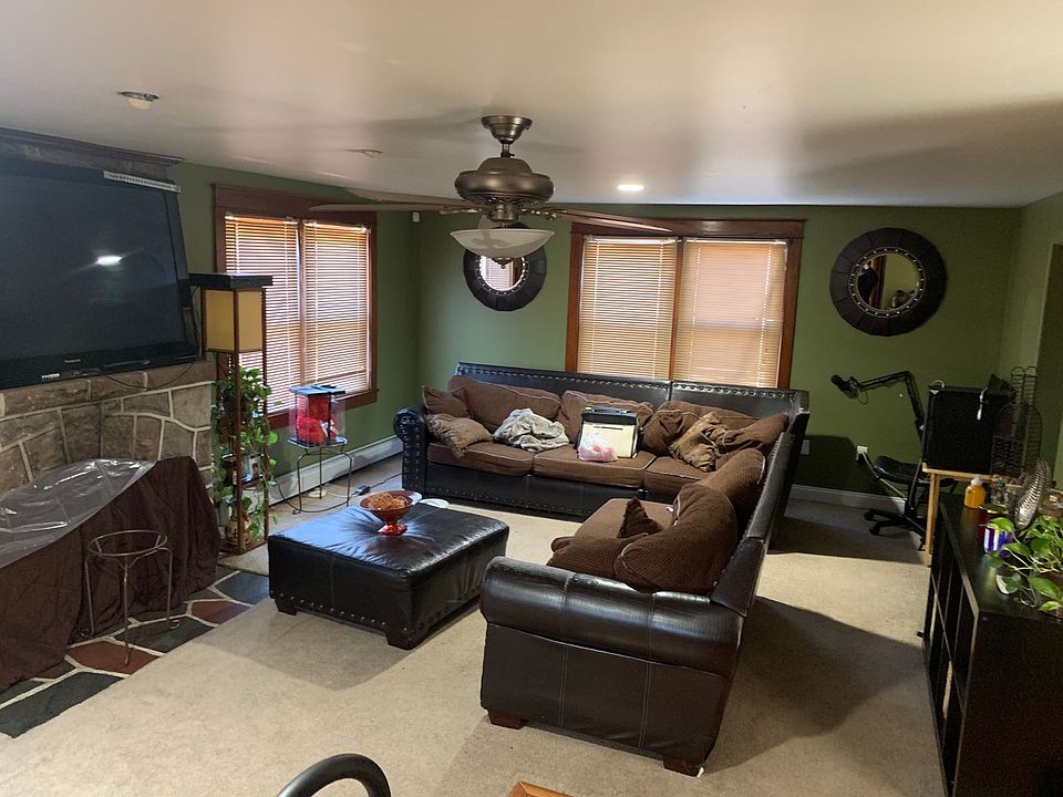 2nd image of 15 Neiffer Rd