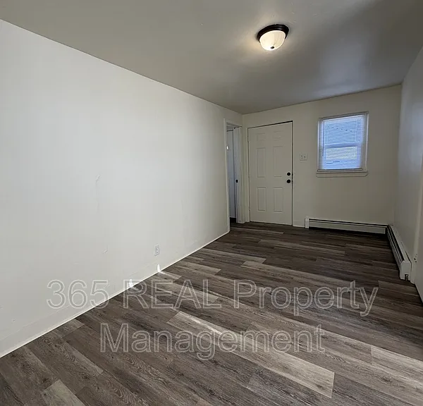 1630 9th Ave #5 — Photo 4