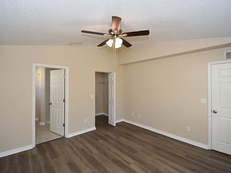 6 Seckel Ct — Photo 27