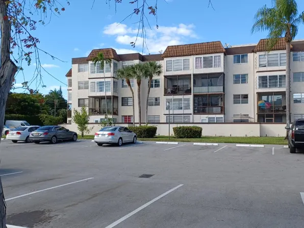 7100 NW 17th Street #314, Plantation, FL 33313
