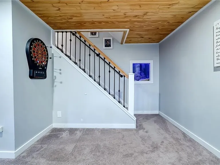 23 Fairview Dr — Photo 23