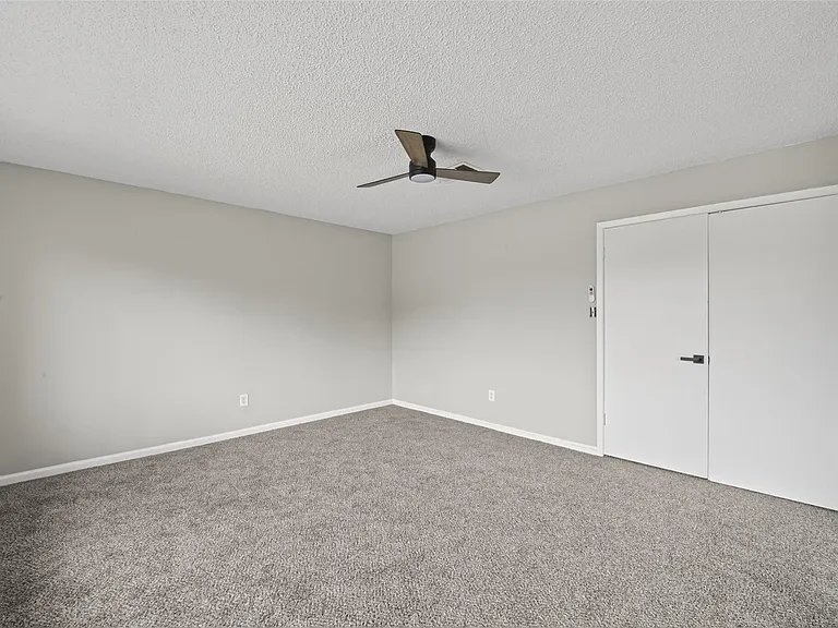 2340 Woodland Park Dr #113 — Photo 31