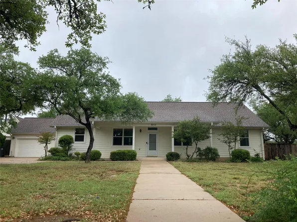 3016 Tradewind Dr, Spicewood, TX 78669