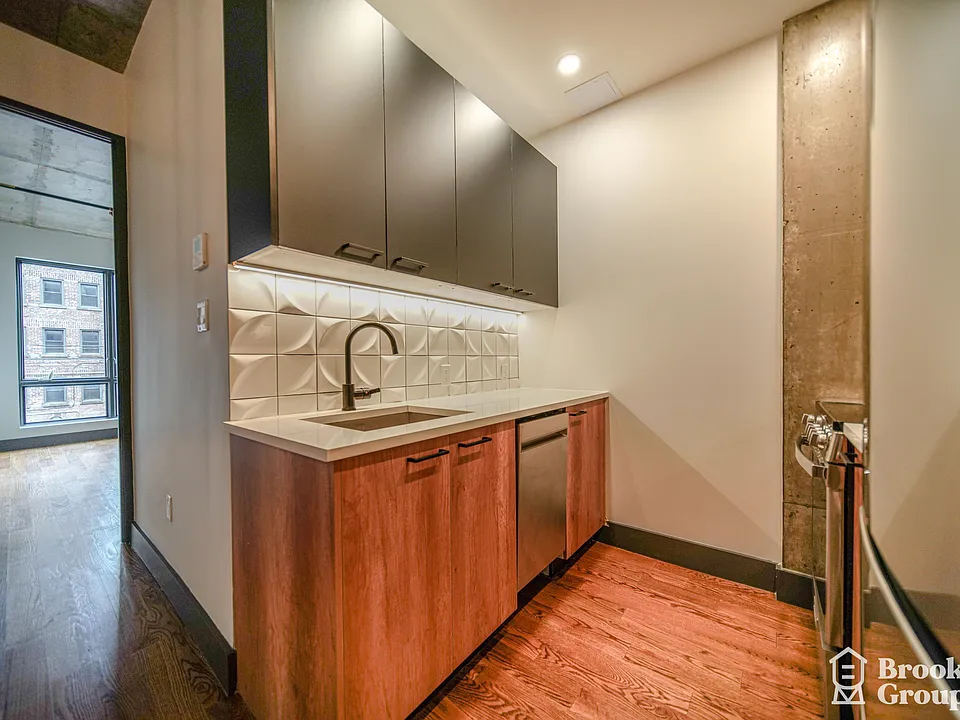 150 Bleecker St #3F