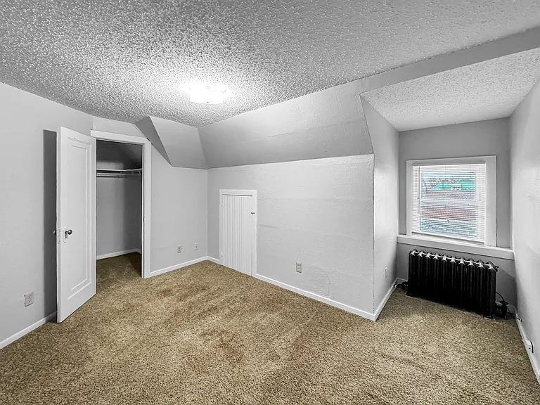 311 N 4th St #4 — Photo 7