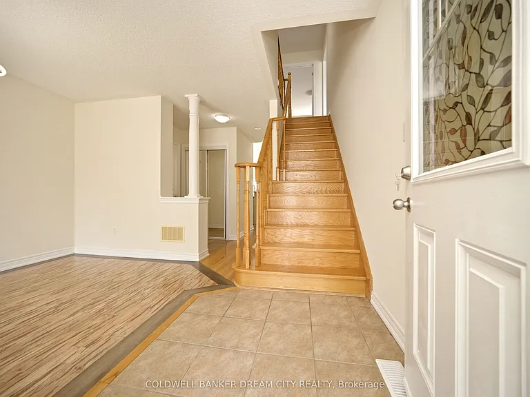 37 Stoyell Dr — Photo 5