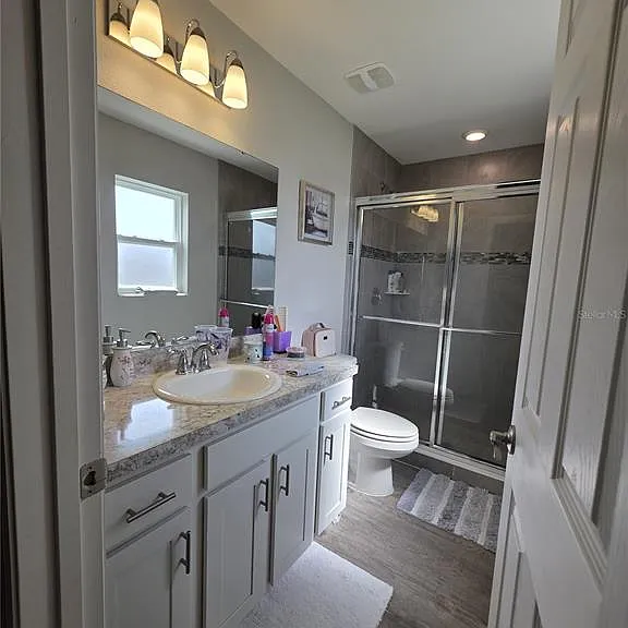 424 Capri Way — Photo 20