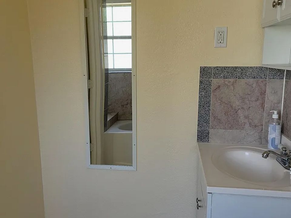 1st image of 4419 11th Ave N