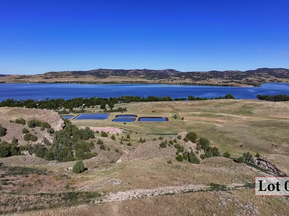 3 Sunup Ln, Hot Springs, SD 57747