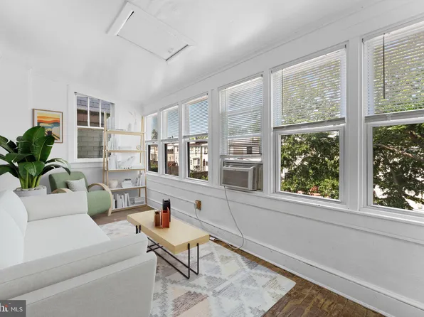 5026 7th Pl NW, Washington, DC 20011