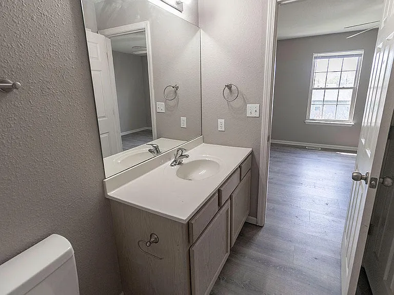 3927 Snowy Owl Dr — Photo 15