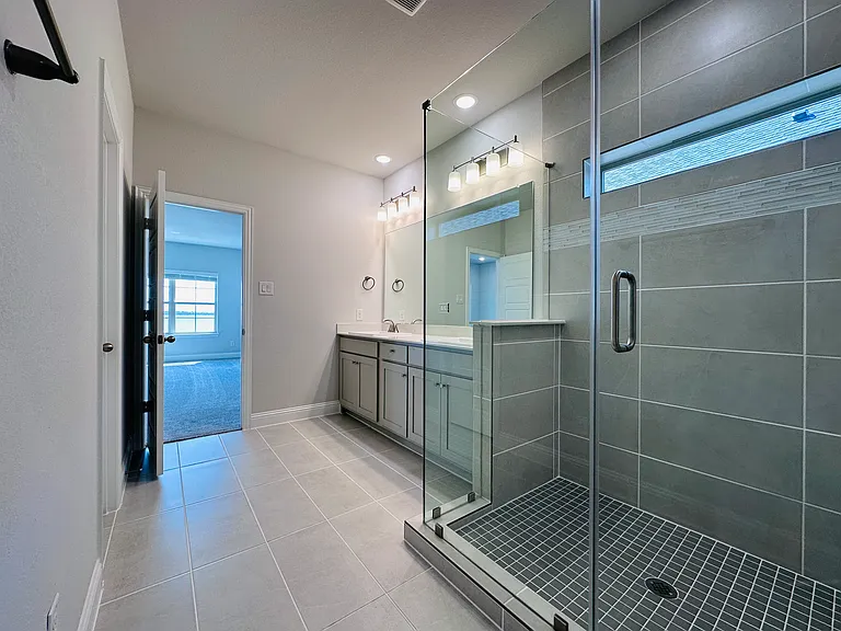 7017 Sunset Blvd — Photo 24