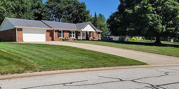 2nd image of 5977 W Oak Hill Dr