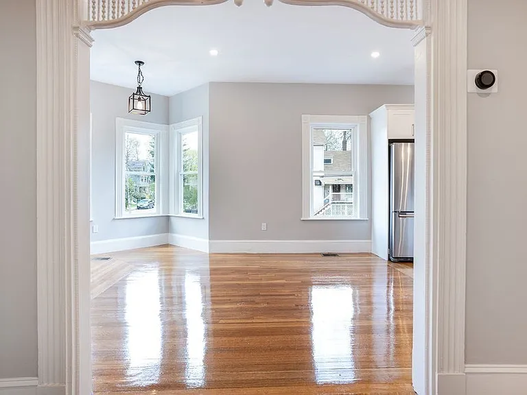 55 Lyndhurst St #1 — Photo 1