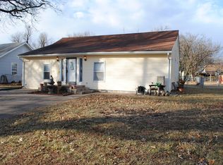 612 W Riley St, Independence, KS 67301