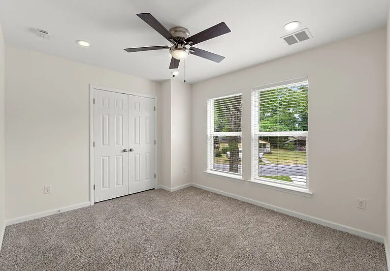 751 Amos St #B — Photo 11