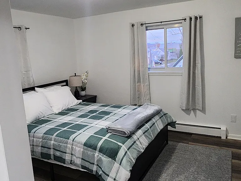 38 Hill Ave #6 — Photo 9