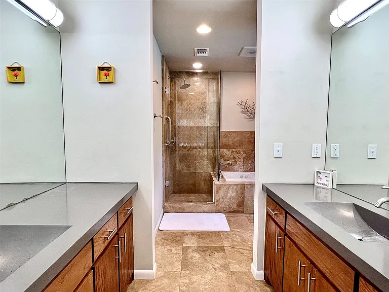 3421 Dartmoor Dr — Photo 10