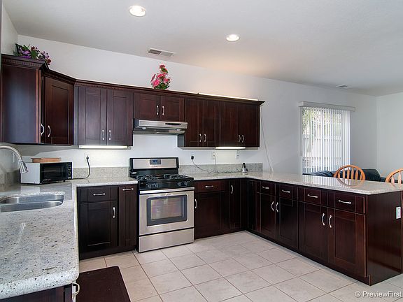 4th image of 1244 Avenida Amistad