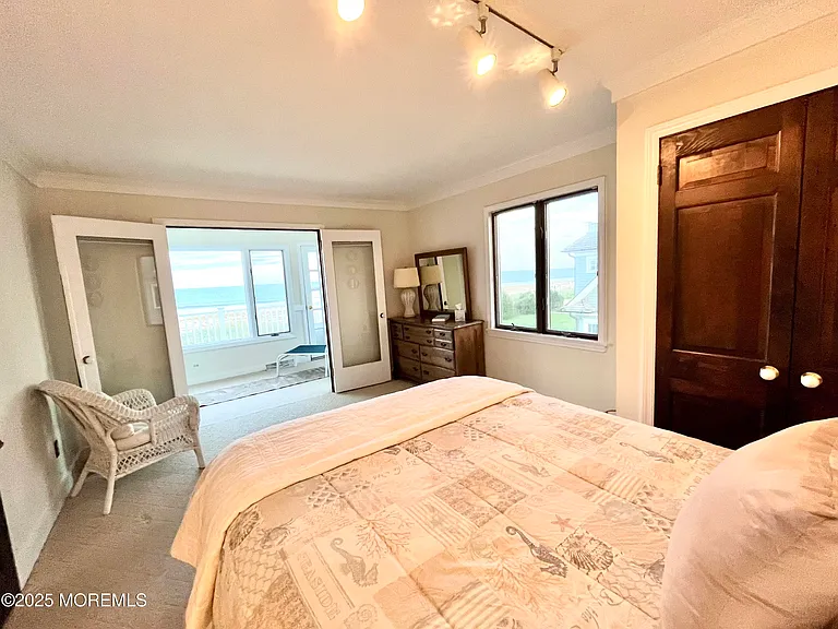 609 Ocean Ave — Photo 34