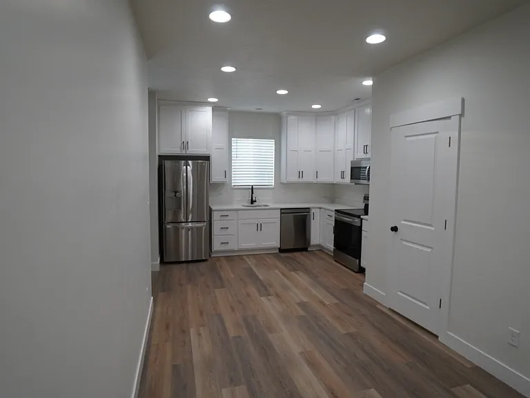 1559 S 150 W — Photo 13