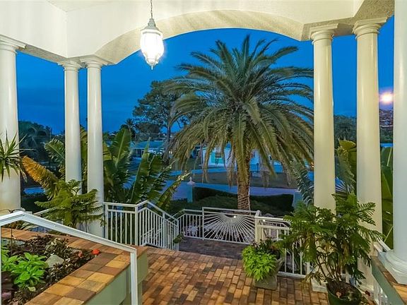 5th image of 1472 Lemon Bay Dr