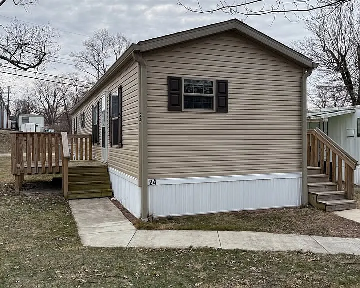 750 S Walker St — Photo 3
