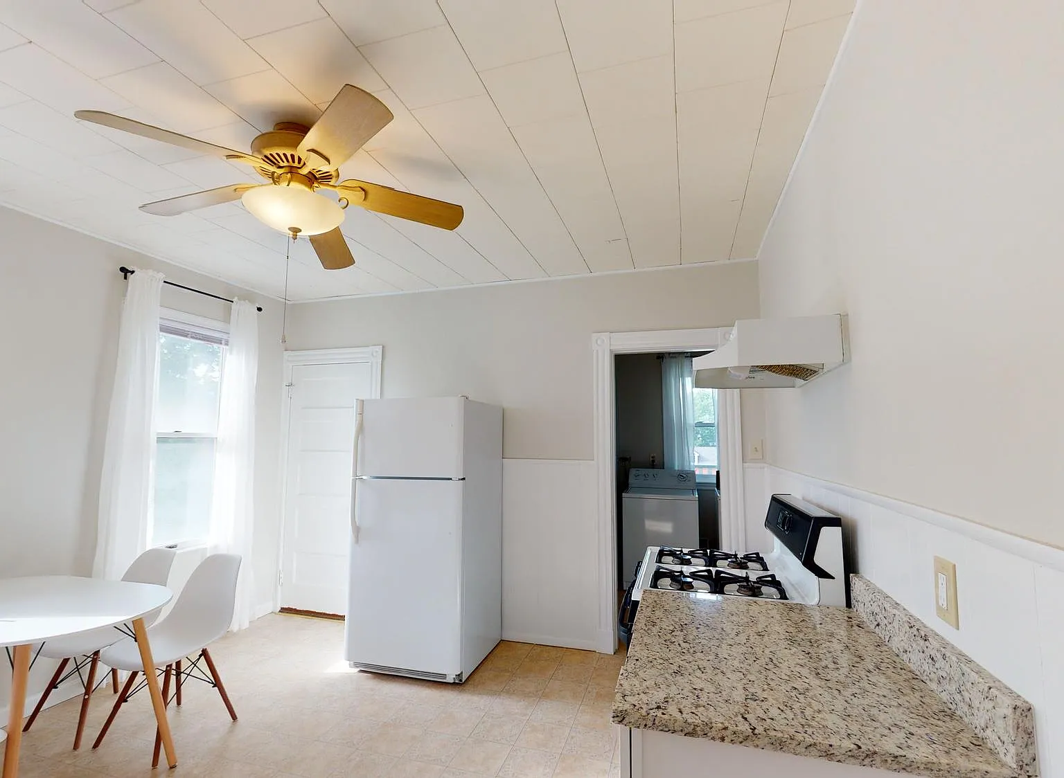 4 bed, 1500 sqft, $3,800 — Photo 3