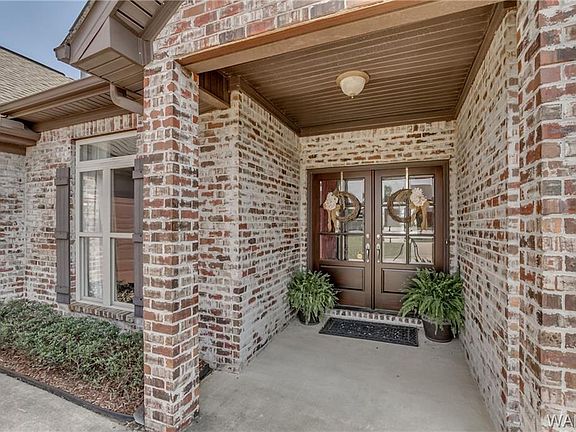2nd image of 12544 Willow View Cir