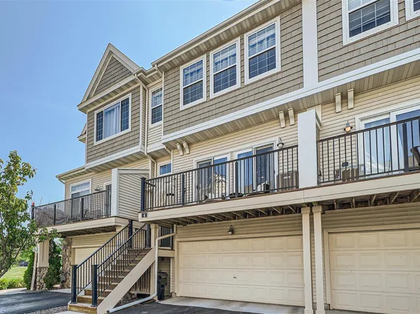 4353 Victor Path Unit 4, Hugo, MN 55038