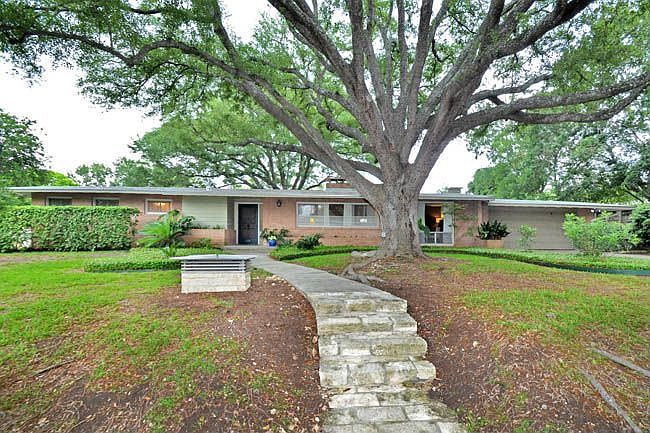 1st image of 908 Morningside Dr