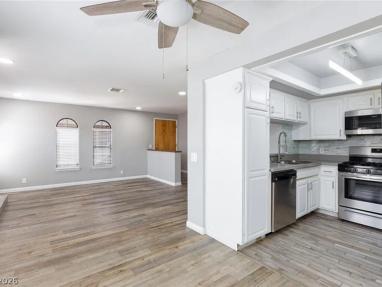 4069 Nook Way #D — Photo 5