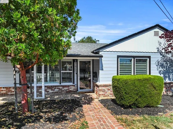 17860 Almond Rd, Castro Valley, CA 94546