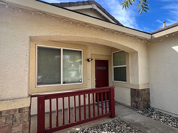 3rd image of 238 Royal River Dr
