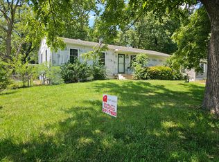 1200 N Viking Dr, Independence, MO 64056