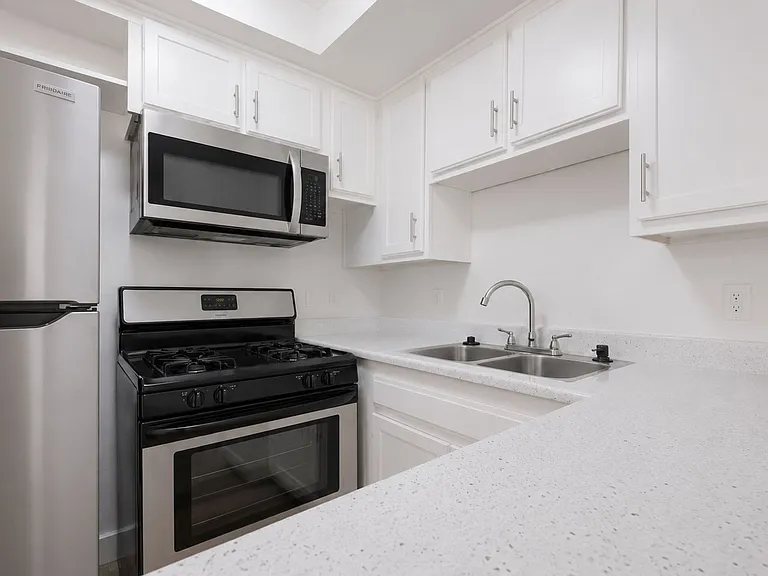 Viva Apartments — Photo 14