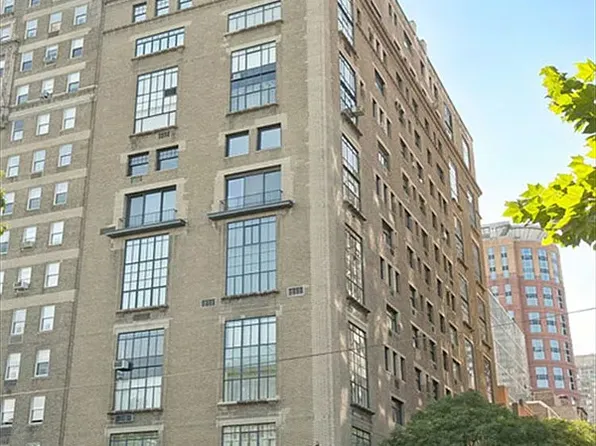 2 West 67th Street 3G image 2 of 16