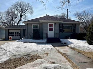 943 6th Pl SE, Mason City, IA 50401